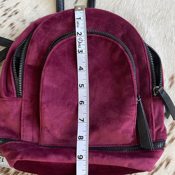 🛍️ 3 for $12 MUDD small mini backpack. Soft velvet..very cute! - Picture 9 of 12